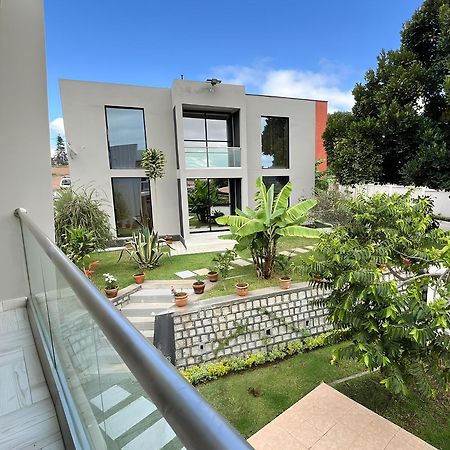 Guest House Nohfy Антананариву Екстериор снимка