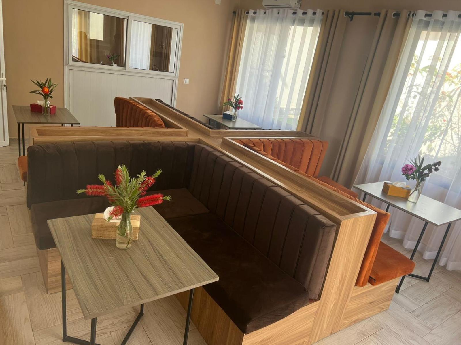 Guest House Nohfy Антананариву Екстериор снимка